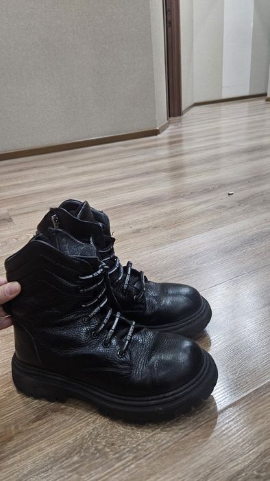 Зимние ботинки на девочку 36 р