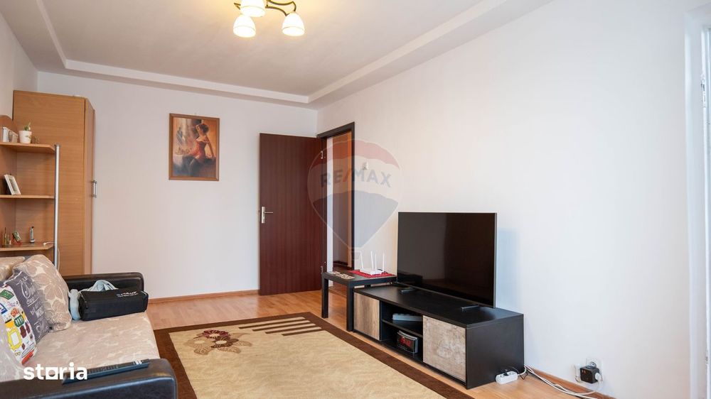 Vânzare apartament 3 camere, decomandat, zona Rahova