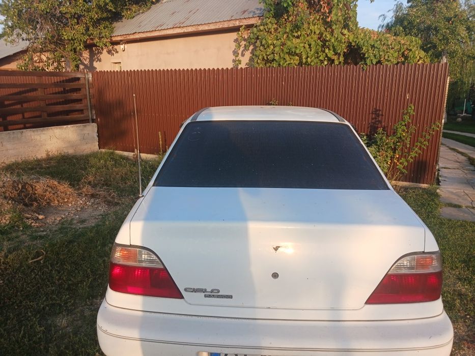 Vând Daewoo Cielo