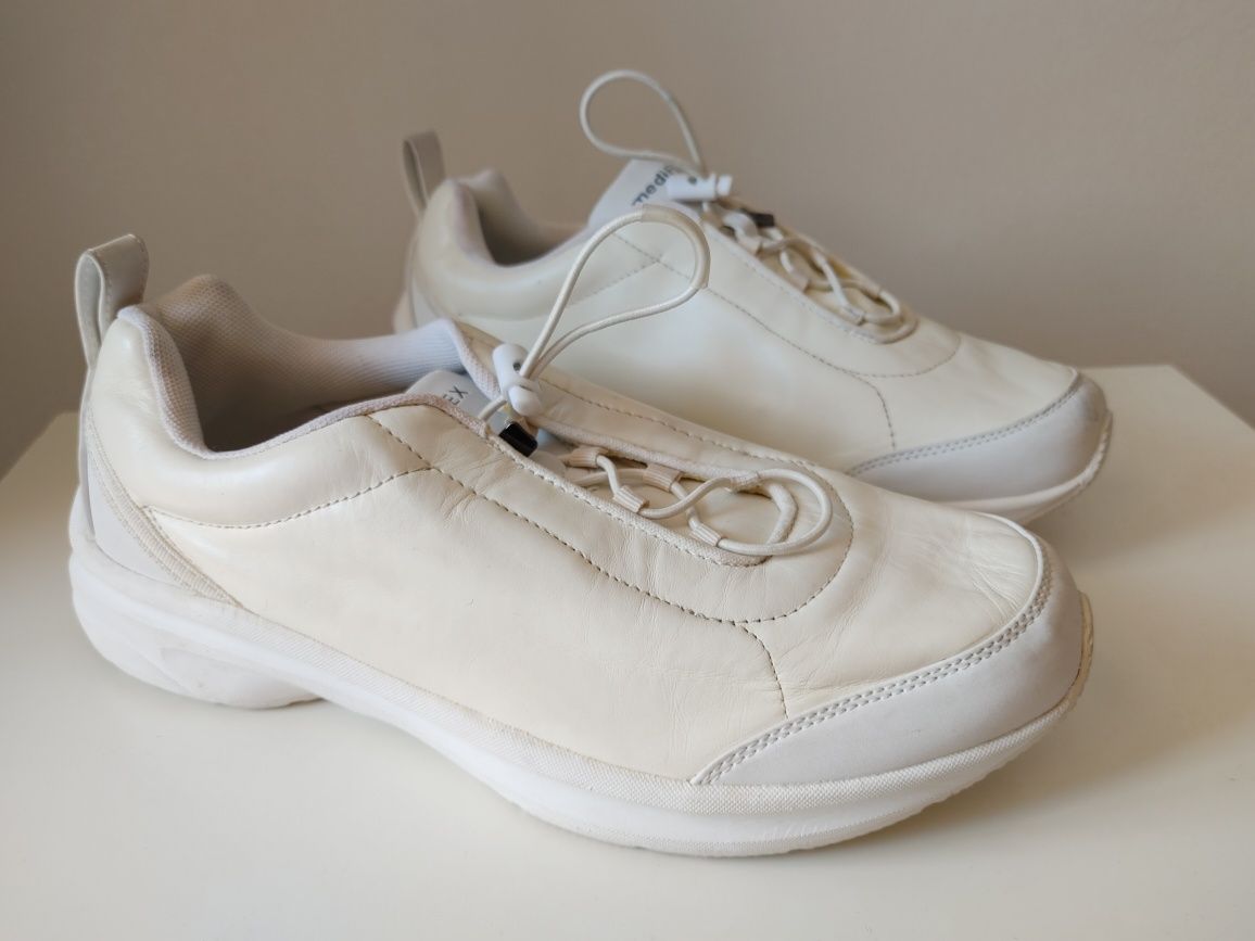 Германские кожаные кроссовки Mediflex ортопедическая обувь Оригинал 44