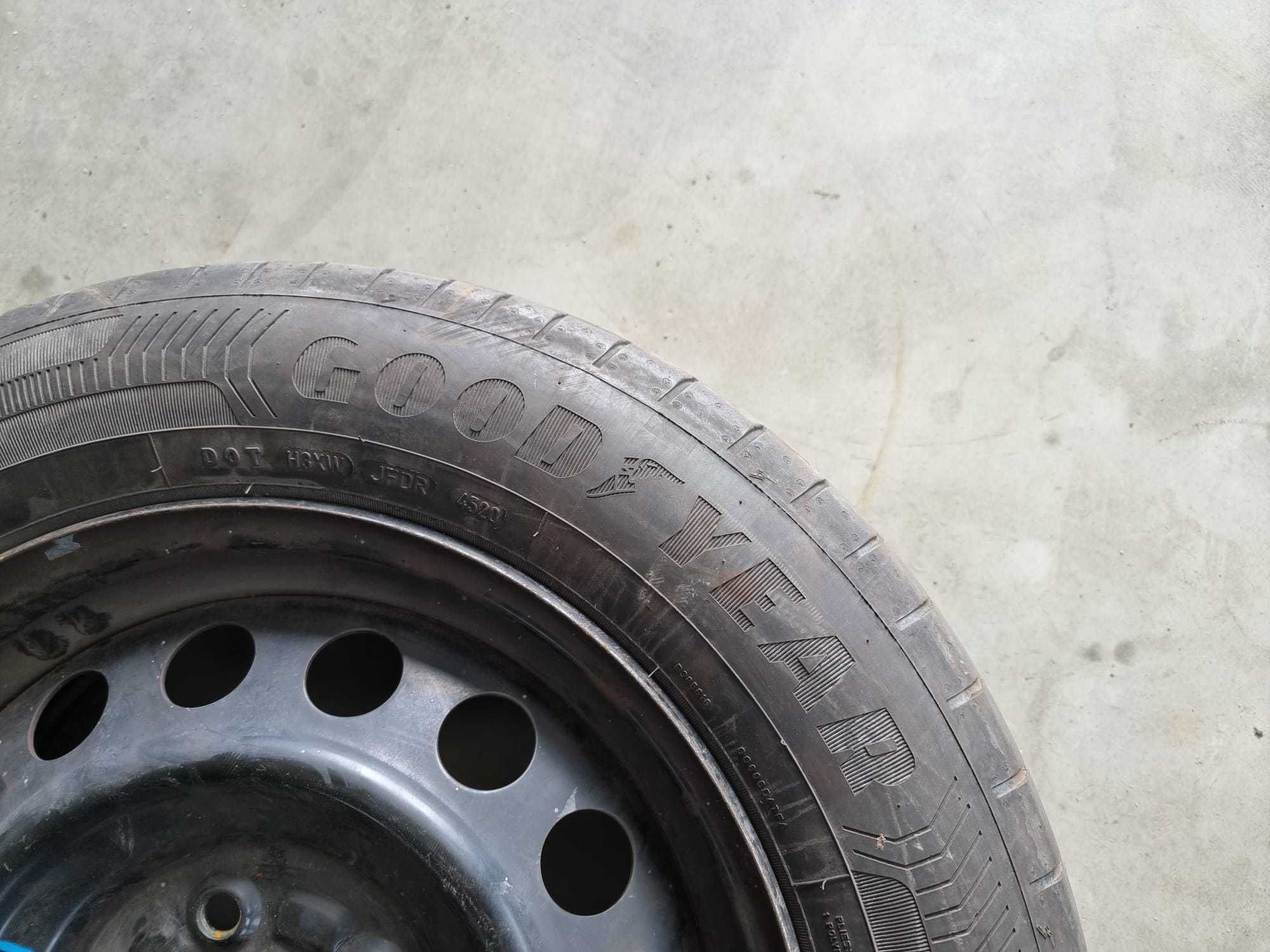 2 Anvelope de VARA 205.60.16 'Goodyear' [dot 2020] ; stare buna
