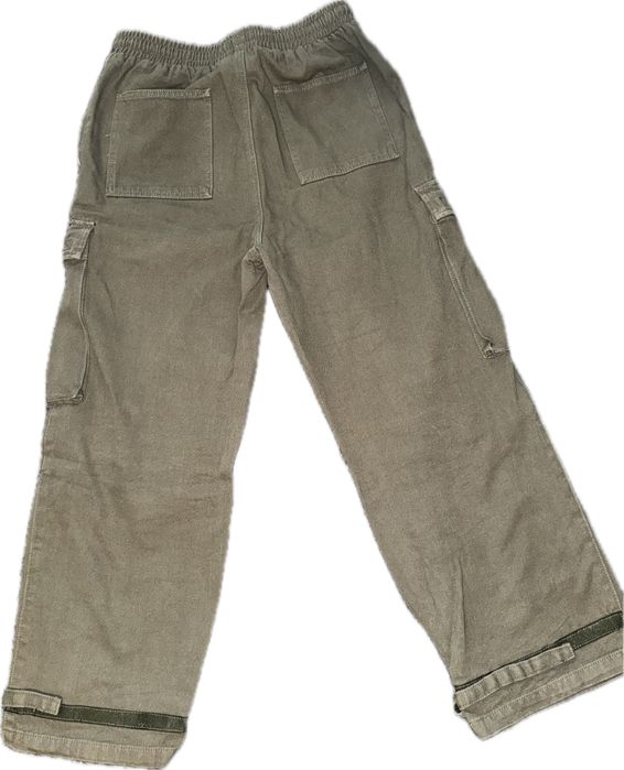 INNA x About You Cargo Pants – olive green