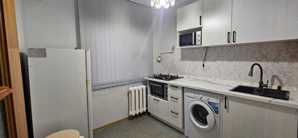 3-комн.кв., пр. Женис/ул. Маскеу, Центр города, 57 кв.м. Продам.