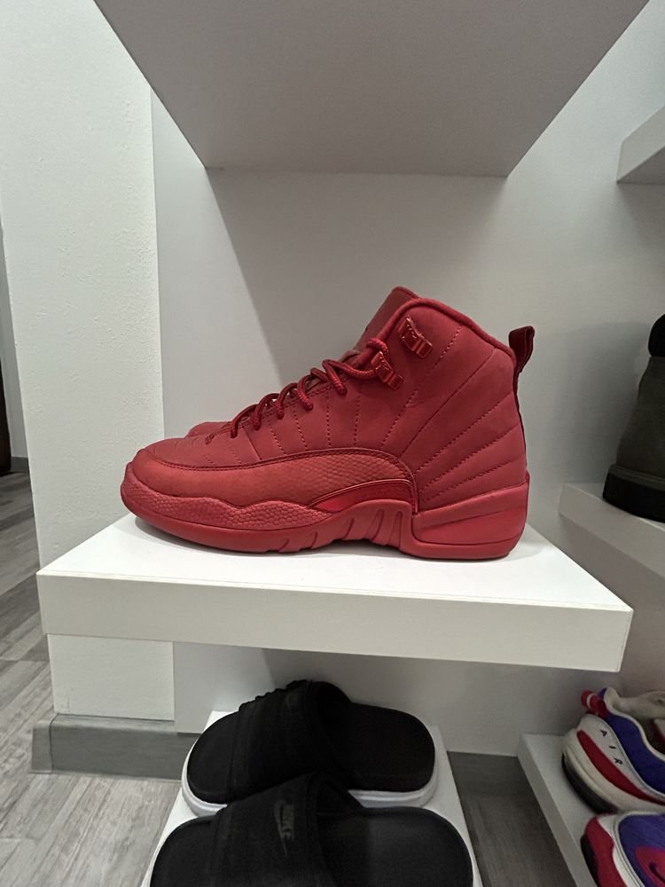 Vand/schimb Jordan 12 Gym Red