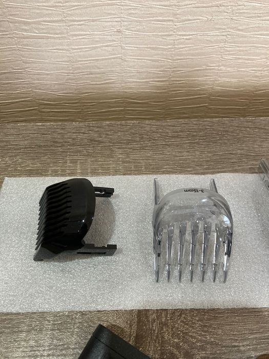 PHILIPS HC5612/15 Зарядно +3-бр номера за машинка