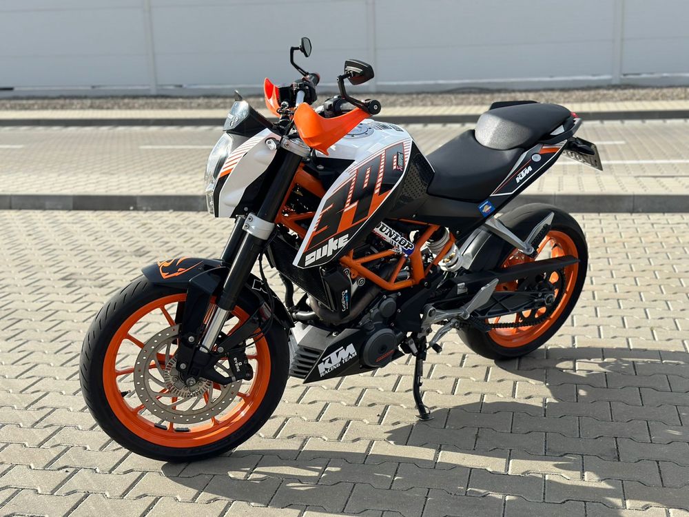 Vând KTM DUKE 390