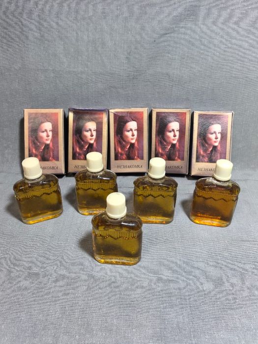 Духи производства СССР Незнакомка новые