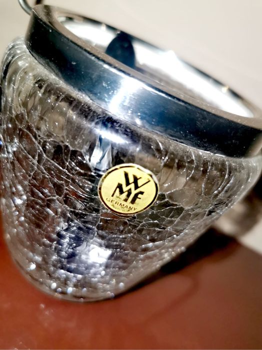 Красива стъклена рамка за снимки с черен плюш луксозна размери 13 х 18