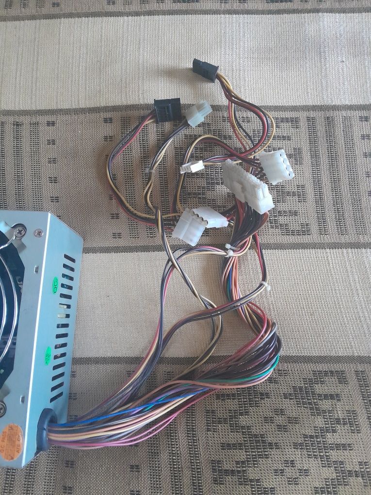 Блок питания для компьютера 400W Crown 2 Sata 3 Ide