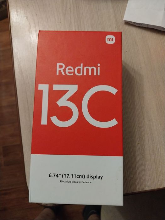 Продам смартфон Redmi 13C