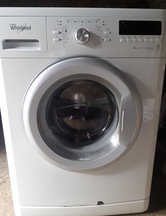 Mașină de spălat rufe Whirlpool 6 sense pentru piese de schimb