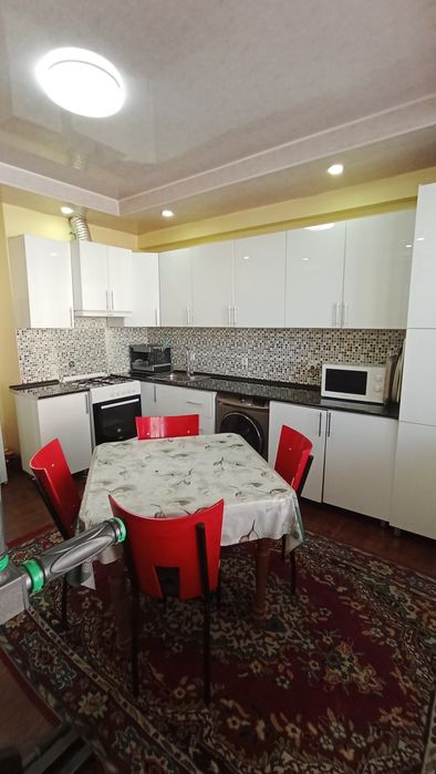 Продам 2/4/5, кирпичный дом , 76,4 м2, новостройка, электроаппарат.