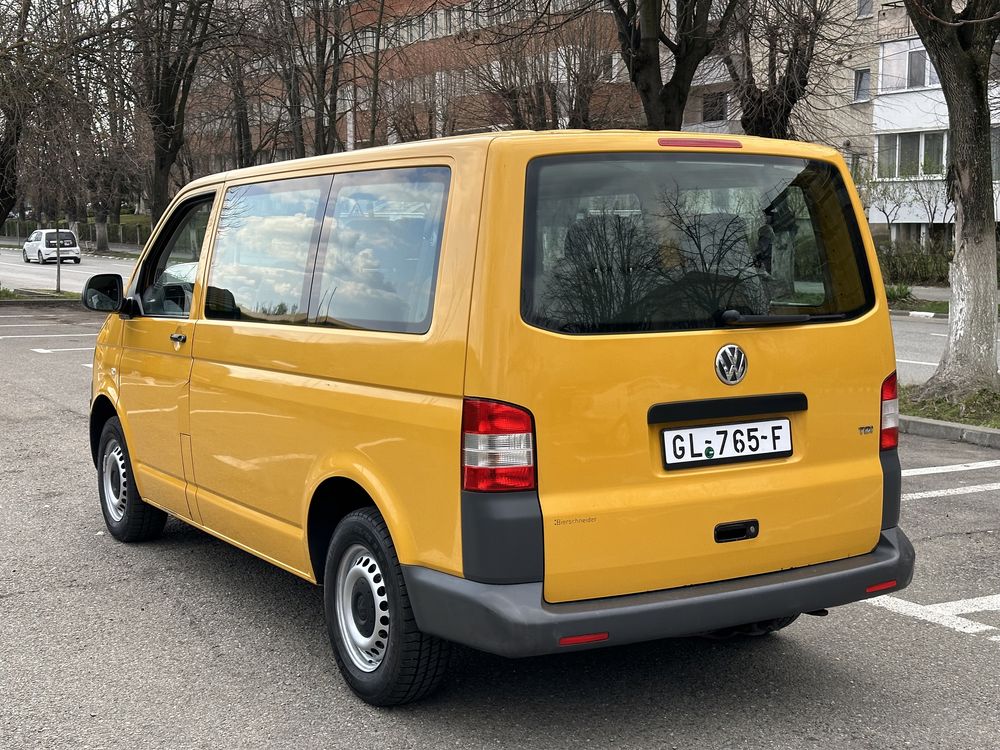 VW Transporter T5 2.0 Tdi Euro 5 cu 8+1 Locuri
