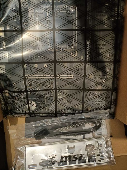 vand kit i5 13400 tray+msi h610m-g ddr4 full box noua+2x8gb