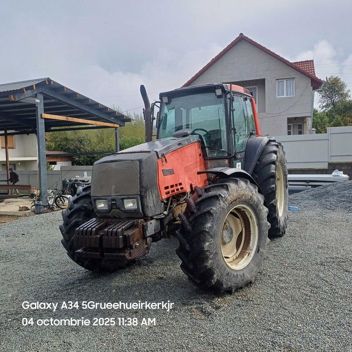 De vinzare valtra 8050[150cp]