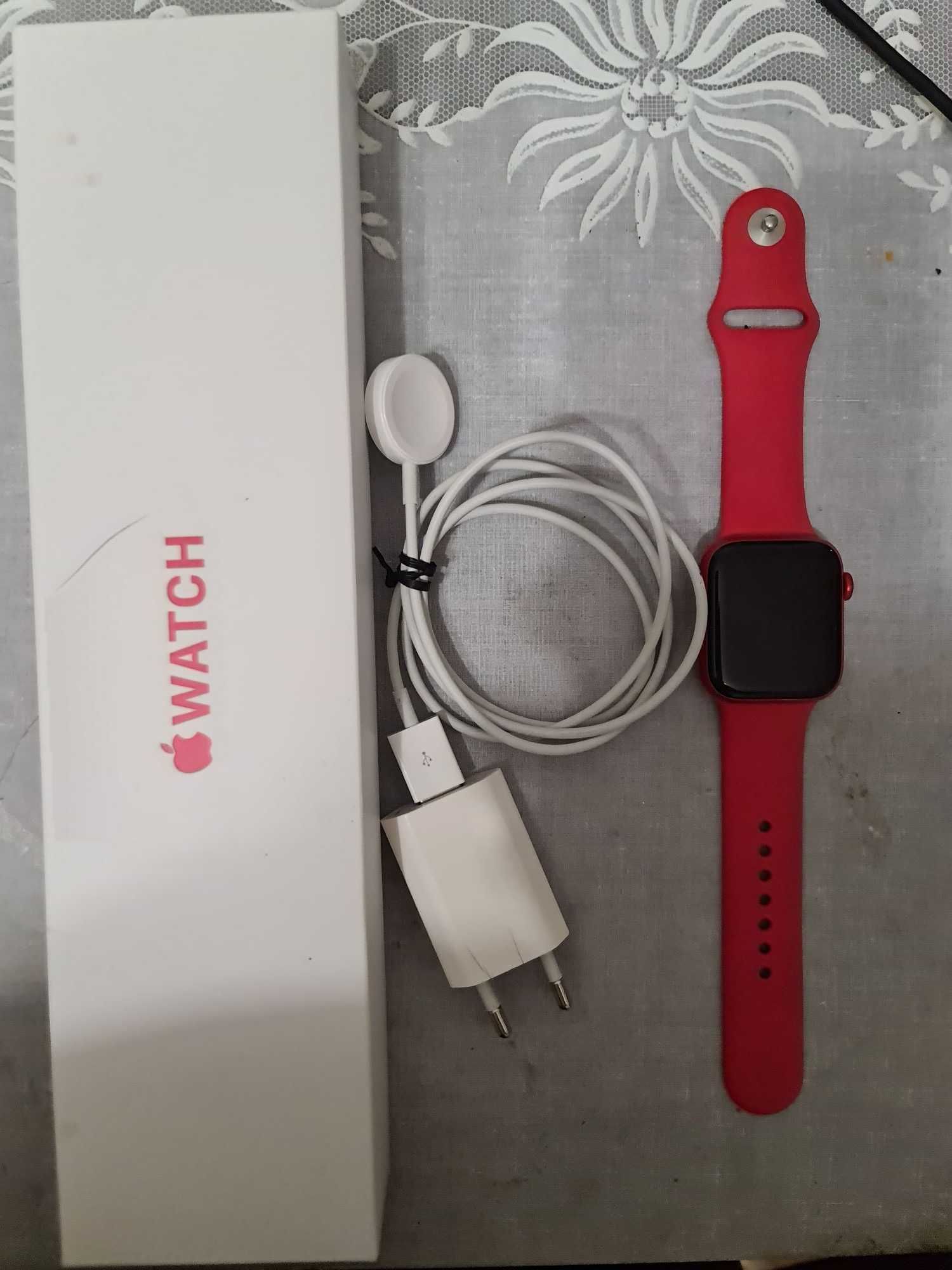 Продаж часы Apple Watch 6 44 mm Red