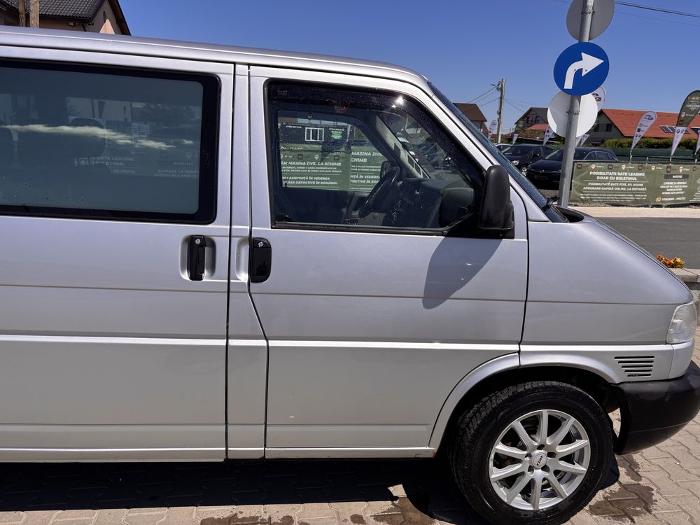 Vw t4 caravelle 9 locuri acv 102 cp an 2002