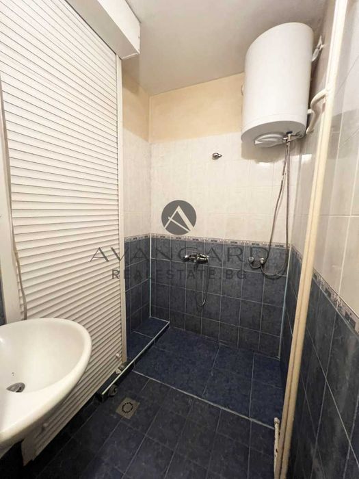 Продава се Тристаен апартамент в Пловдив, Кършияка - 90 кв.м за 1510 €/кв.м - Снимка #9