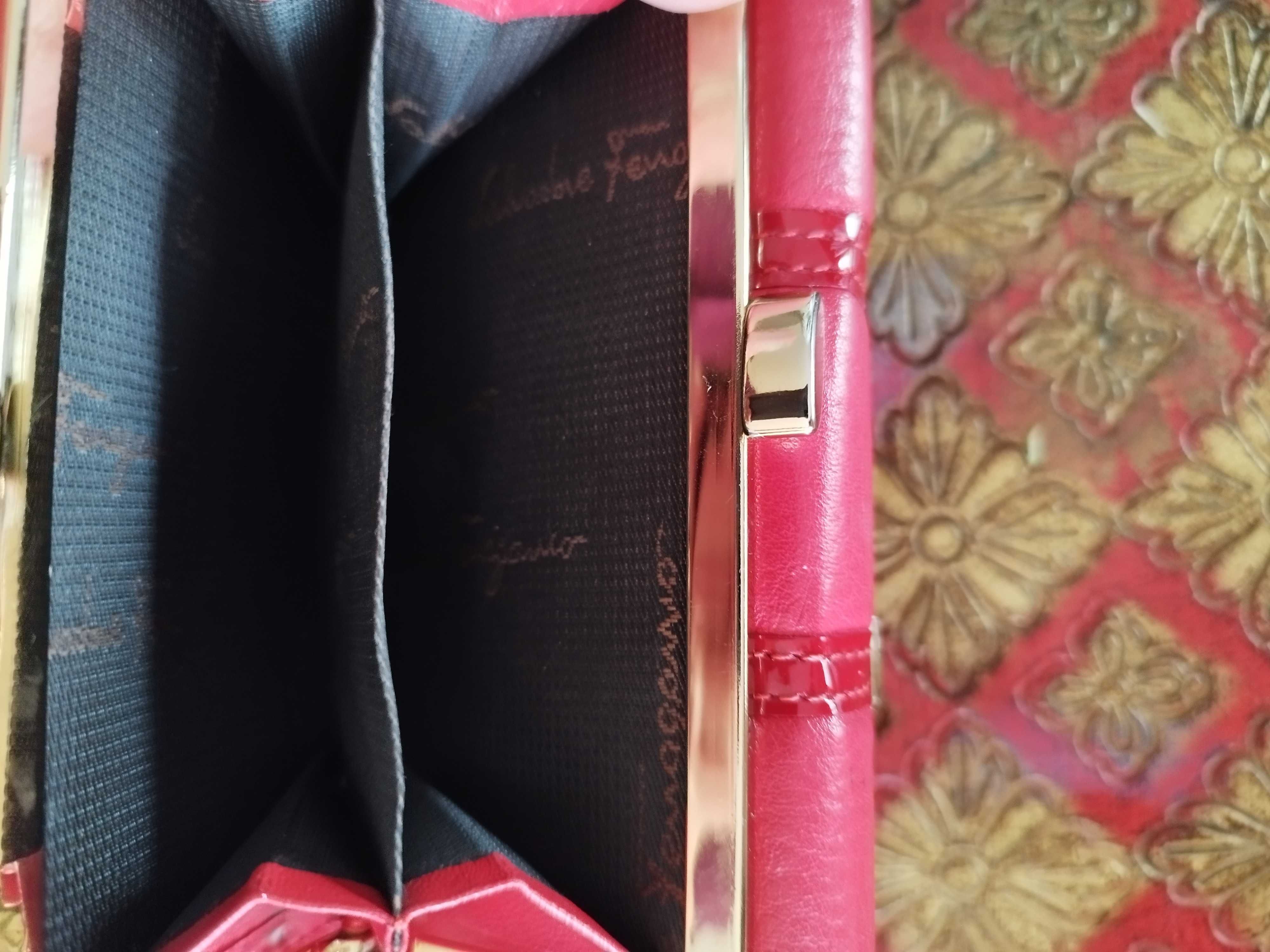 Salvatore Ferragamo  портфейл  кожа и лак