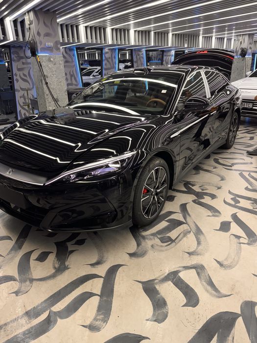 Продаю новый BYD HAN L