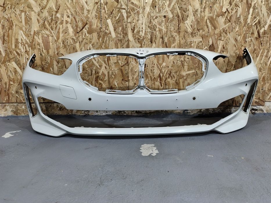 Bara fata BMW seria 1 F40 M-sport an 2019-2023