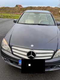 Vând Mercedes-Benz C200 , recent adus în țară