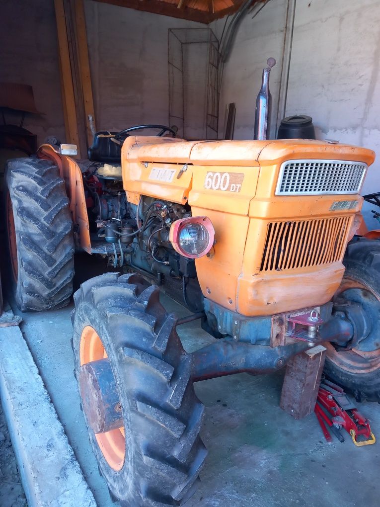 Tractor fiat  600 DTC