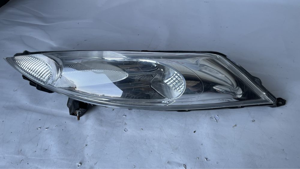 2 броя ляв фар Nissan Juke 2010-2019