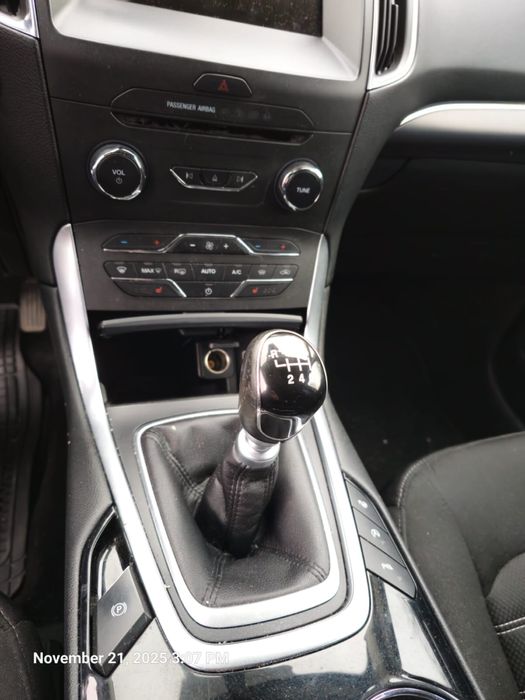 Ford Galaxy 2018 Titanium, 7 locuri, motor defect