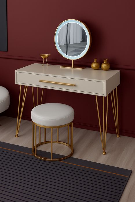 Туалетный столик