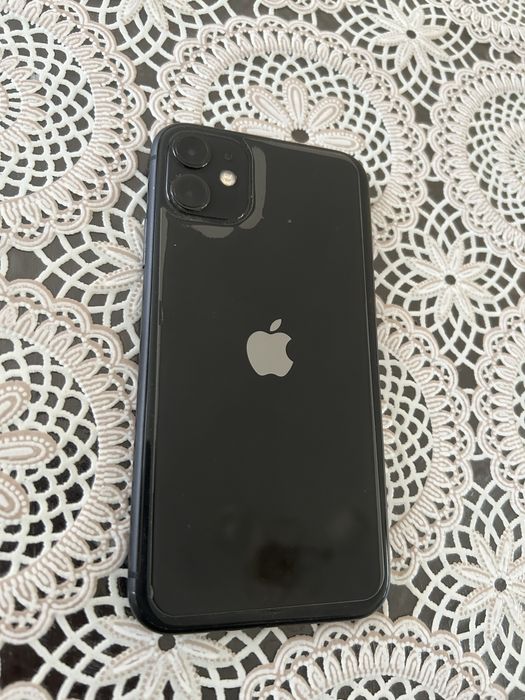 Iphone 11 черен с кутия