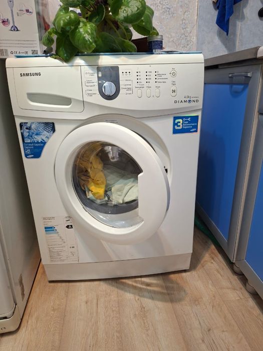 Продам стиральную машинку автомат 4кг