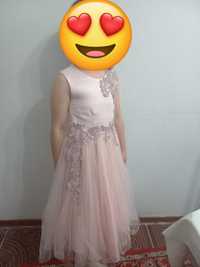 красивое нарядное платье для девочки 8-10 лет