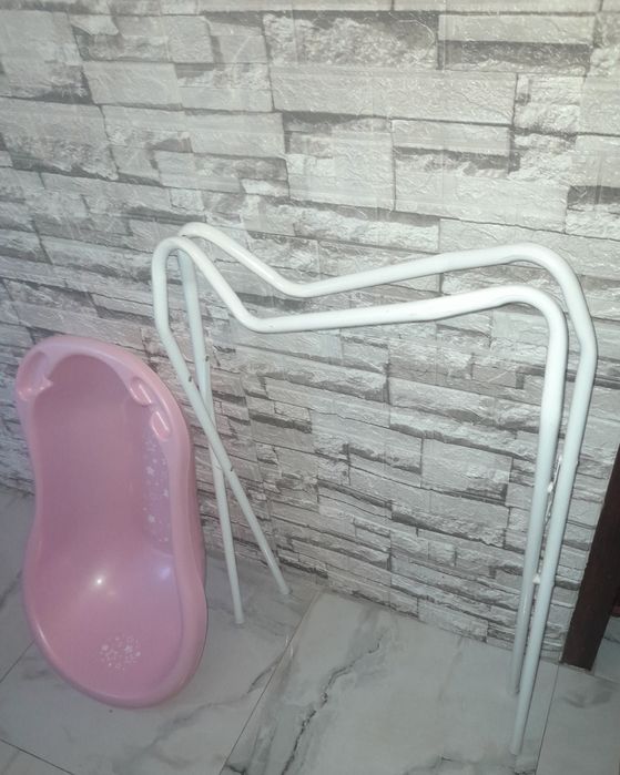 Suport metalic  si cadita cadou