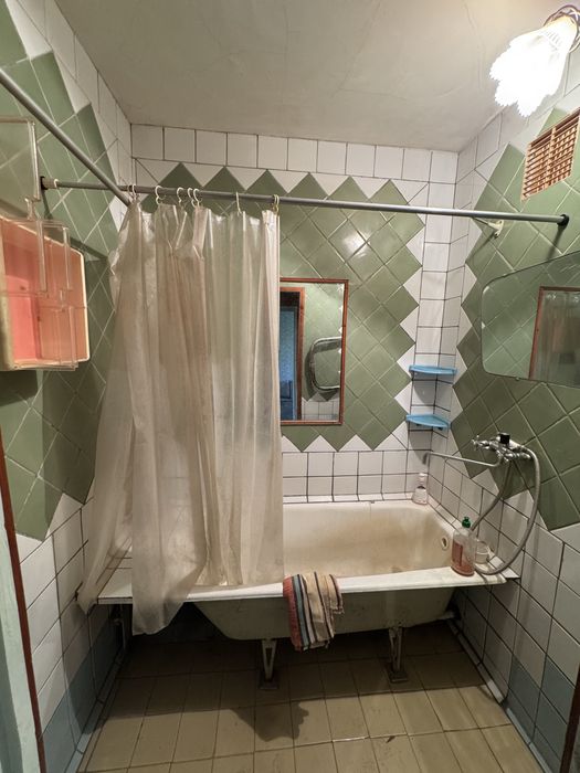 Kvartira sotiladi 2 xonali Sergeli-7 Продается квартира Сергели 7