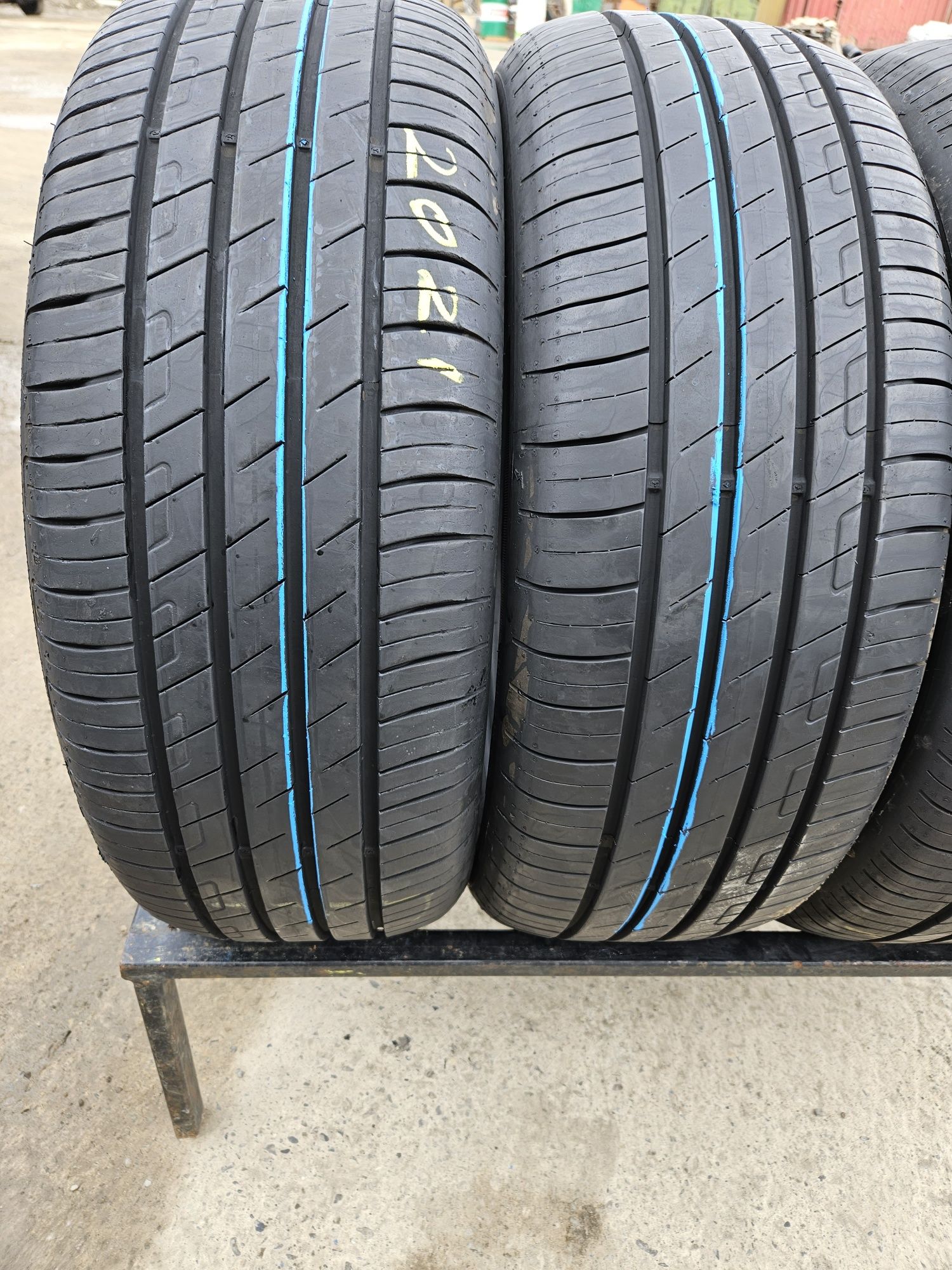 Vând anvelope vară 215/55/17 215/55r17 GOODYEAR