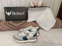 Продам стильные кроссовки,бренд Bobert Турция.