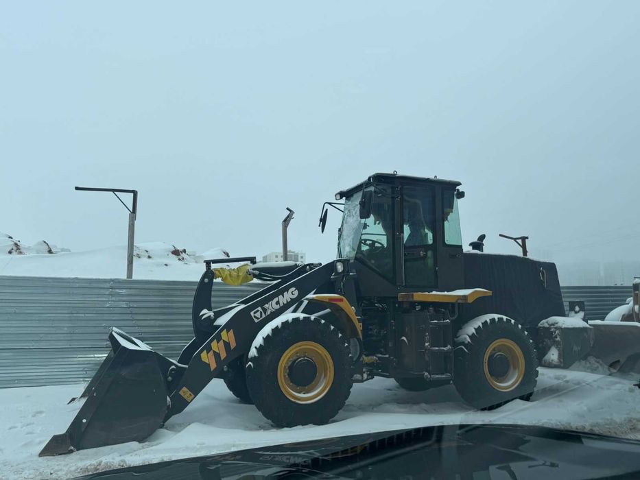 Уборка снега!!! Услуги Фронтального Погрузчика 2,1 куб