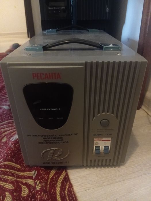 Стабилизатор 10 кв (220)в отличном состоянии