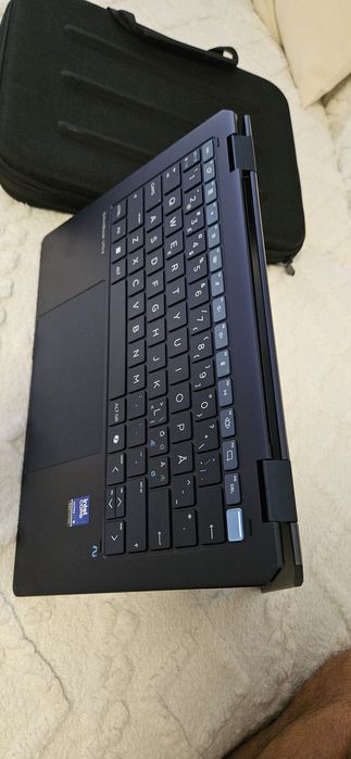 Laptop HP omnibook ultra flip