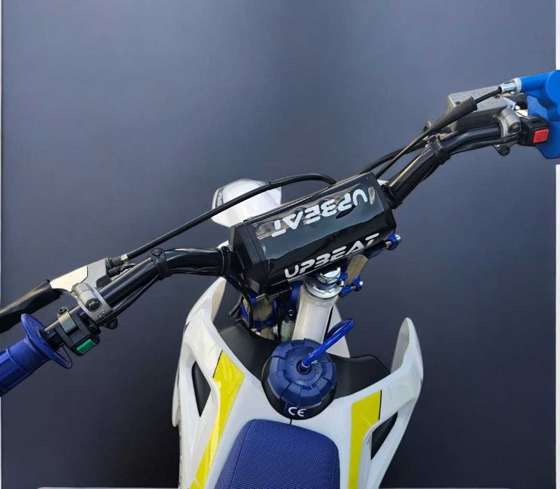 Бензинов Кросов мотор 250cc UpBeat F1 Racing Yellow