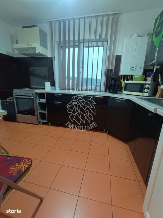 Apartament 4 camere - finisat- lift nou- Zona Lama- Ocazie!