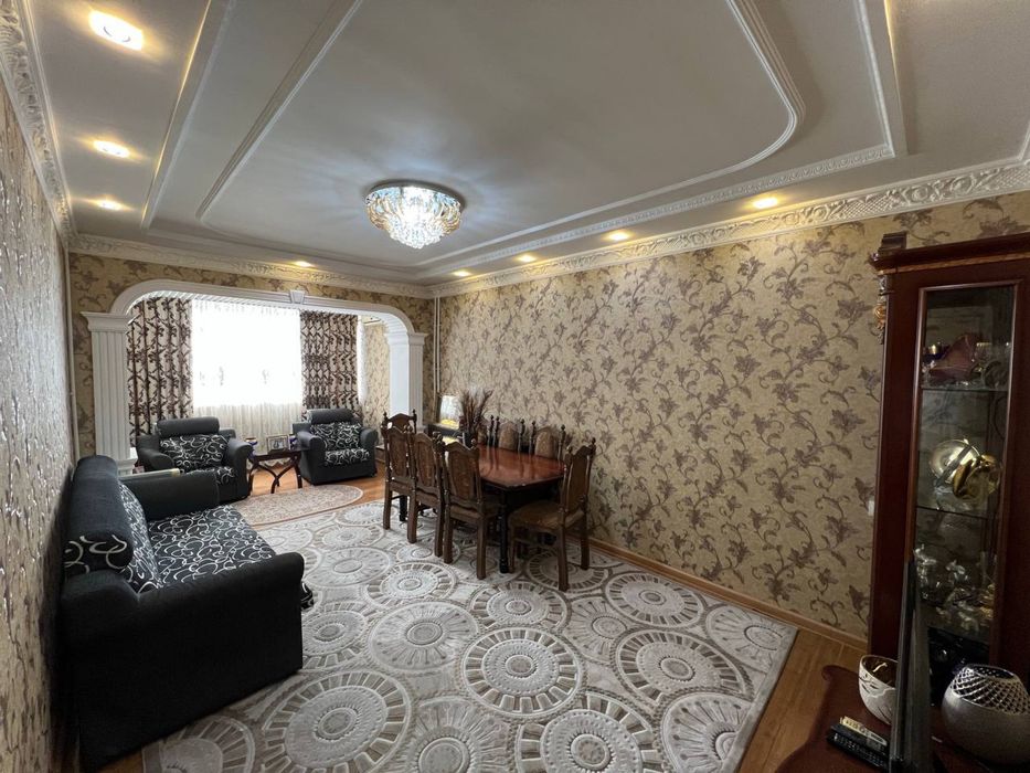 Продается 3/2/4 70м2 77-серия Юнусабад-18 квартал