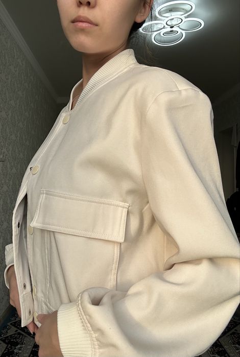 Верхная одежда. Бомбер