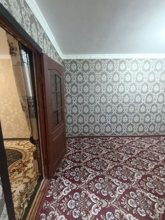 Қарши Пахтазор Соатни олди 2 хонали 3-этаж урта катор иккиламчига соти