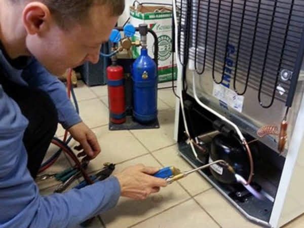 Холодильники, морозильники