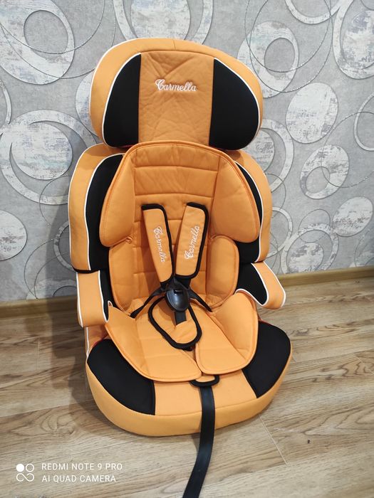 Автомобильное детское кресло