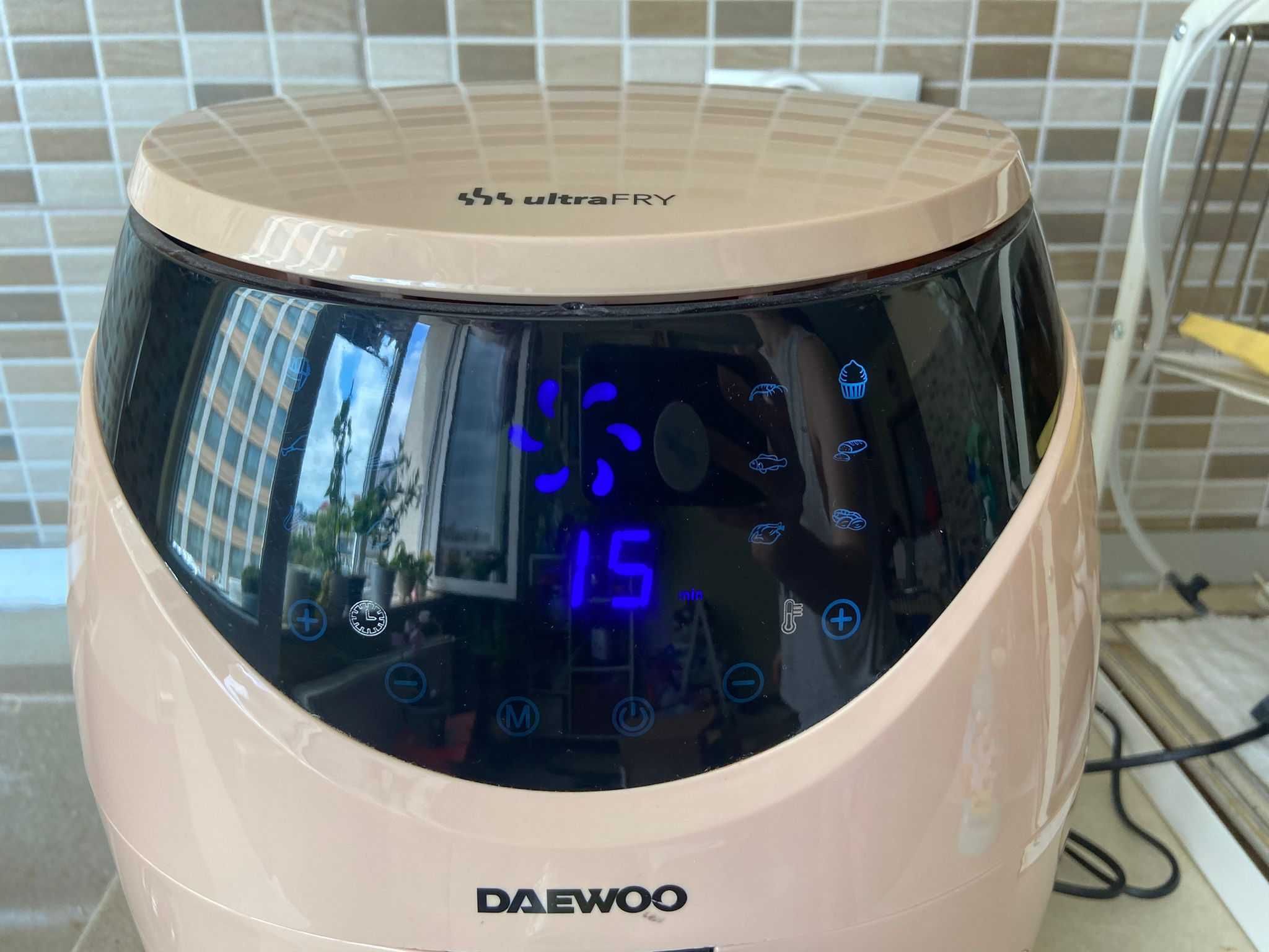 Friteuza cu aer cald Daewoo DAF2000, 1500W, LCD