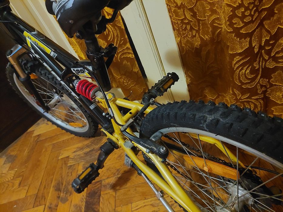 Bicicleta de vânzare