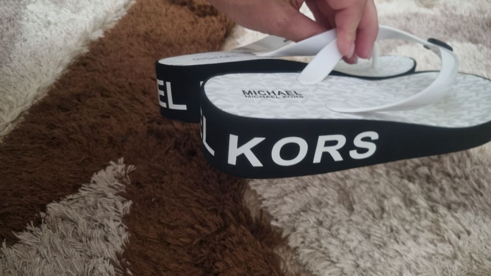Șlapi michael kors